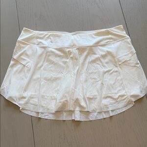 ZYIA White Women's Skort